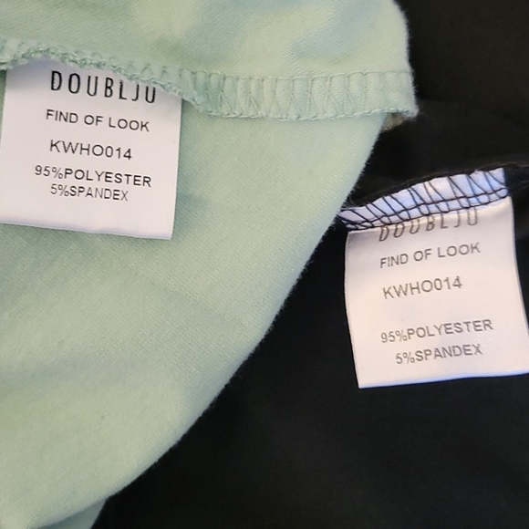 Bundle of Two Long-Sleeve Tunic Tops - Picture 7 of 10